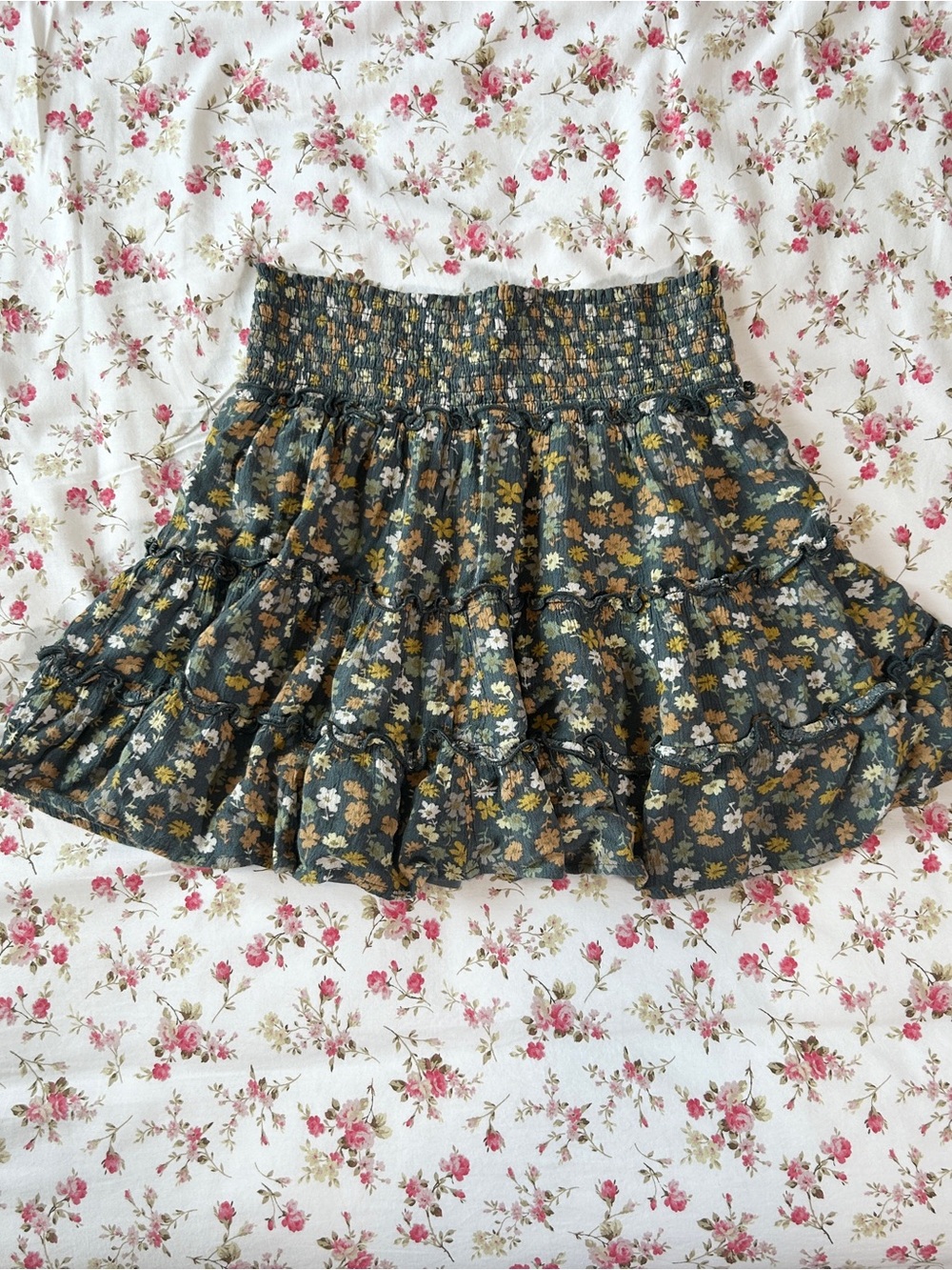 Becool green floral tiered ruffle twirly mini skirt S - Picture 2 of 5